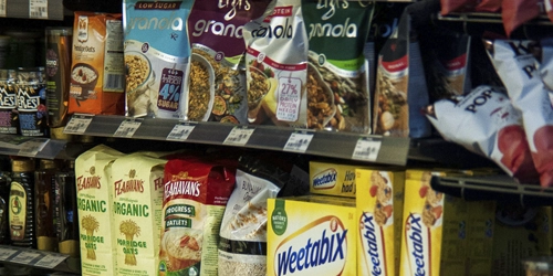 High-performance extrusion coating for food packaging aimed at improving food preservation and protection.